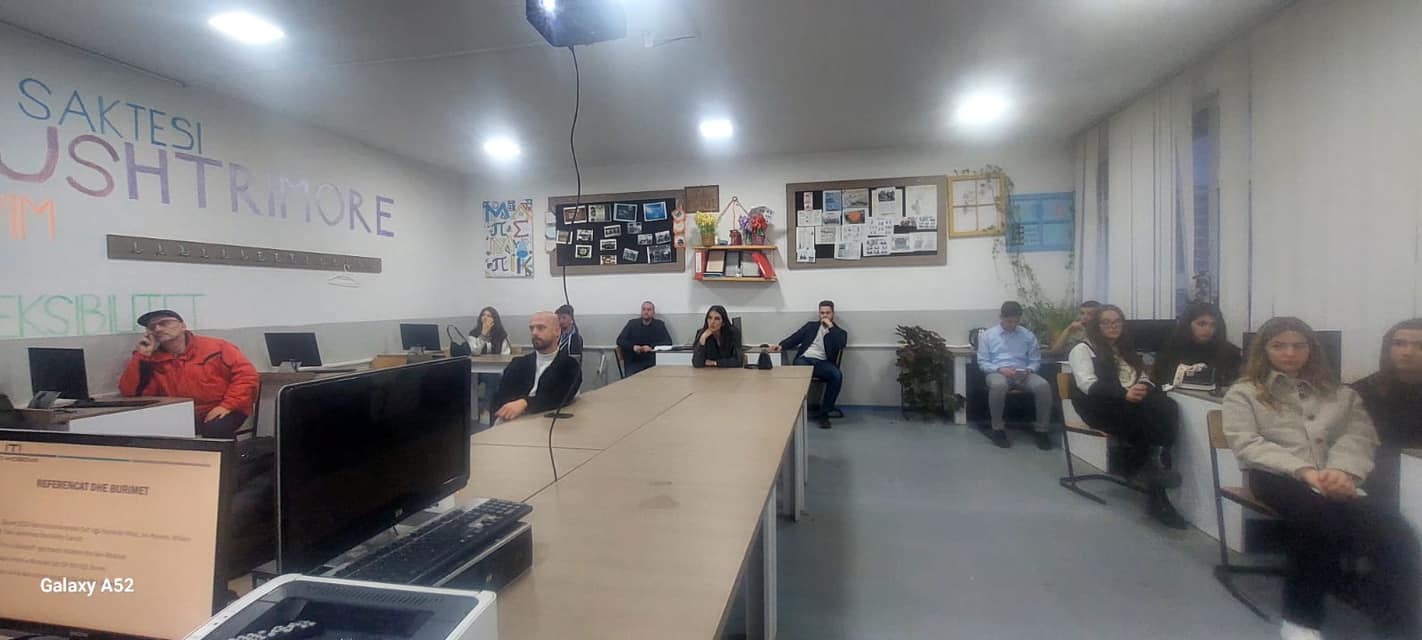 Fuqizimi i të Rinjve përmes Inovacionit Teknologjik dhe Zhvillimit të Aftësive